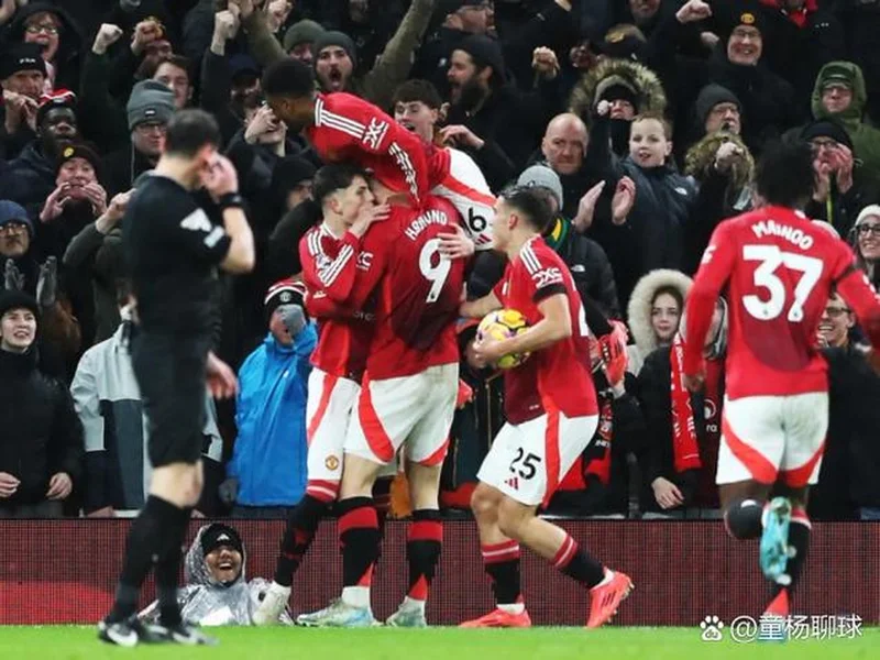 诺丁汉森林vs利兹联：吉布斯-怀特、米伦科维奇首发，奥卡福尔、肖恩-朗斯塔夫出战